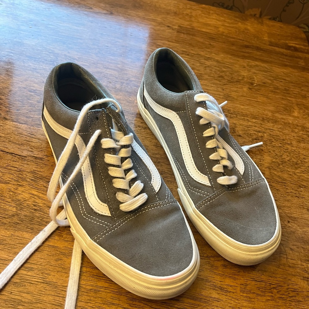 Vans Men's Gray and White Sneakers
